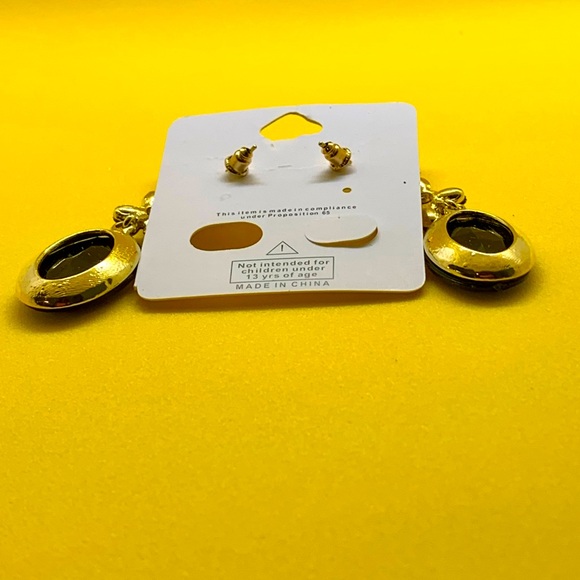 Fashion Jewelry - Picture 2 of 2